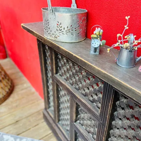 Tatil Evi La Maison Rouge *